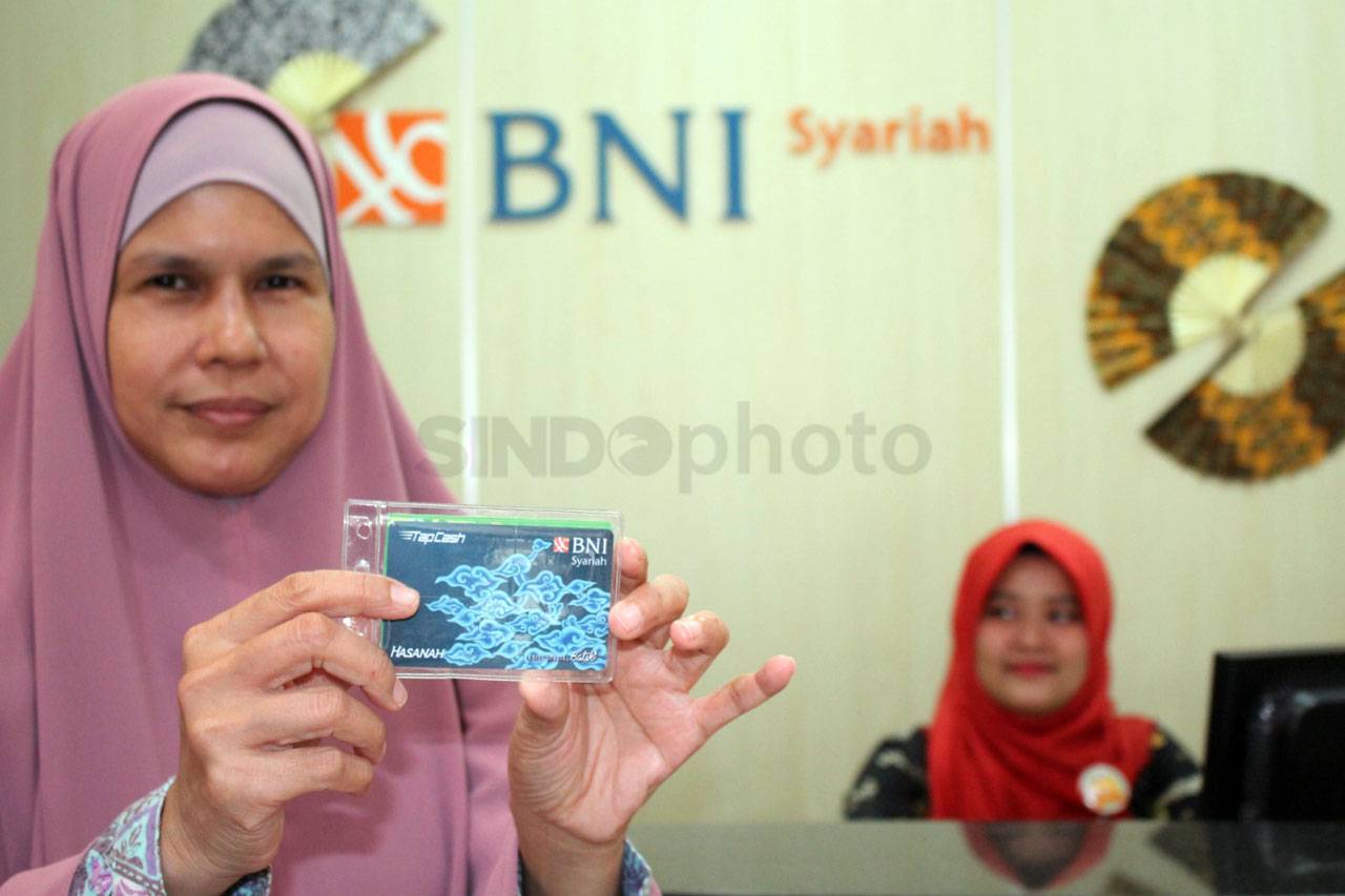 Peringati Hari Batik...