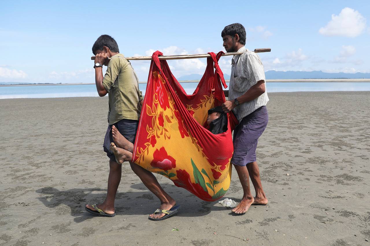 Pengungsi Rohingya Terkapar...