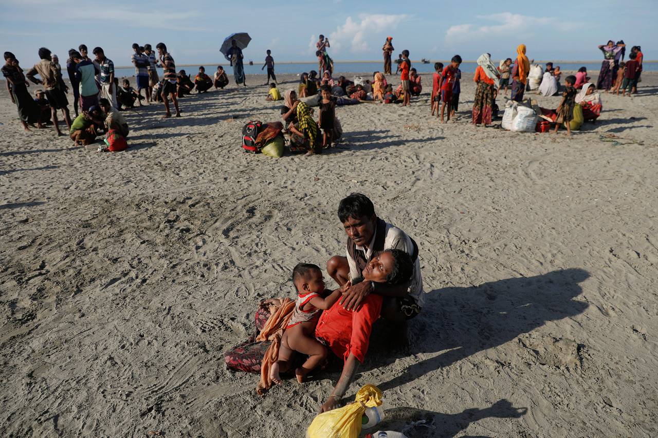 Pengungsi Rohingya Terkapar...