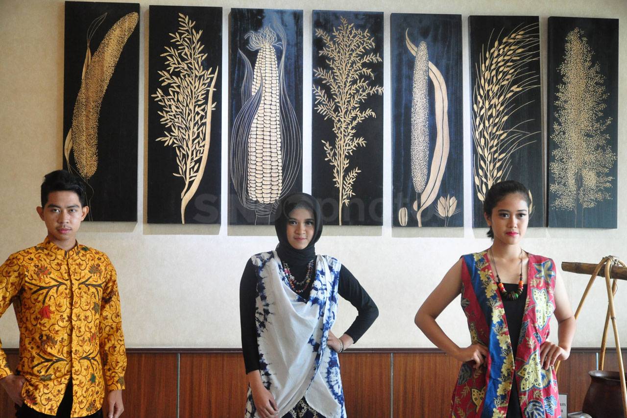 Fashion Batik di Pedestrian...