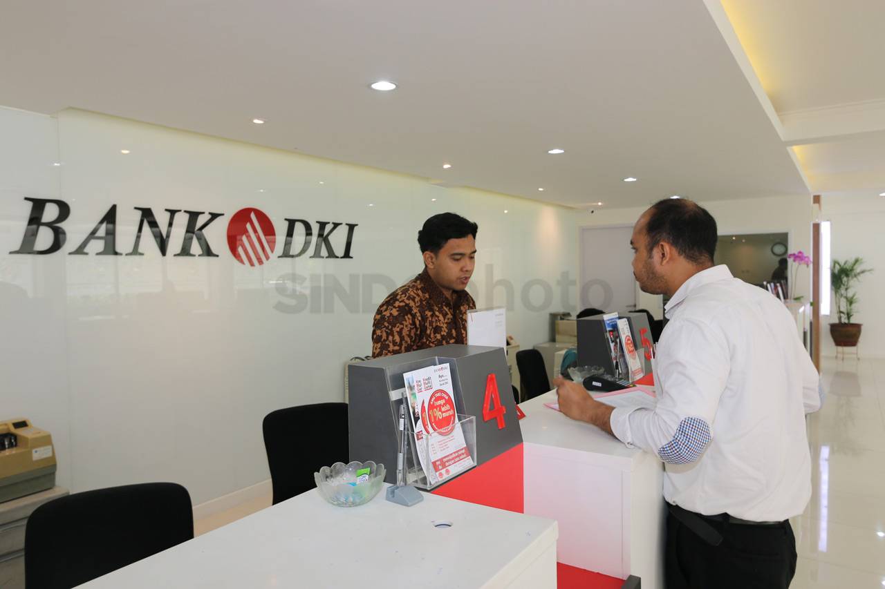 Bank DKI Peringati Hari...