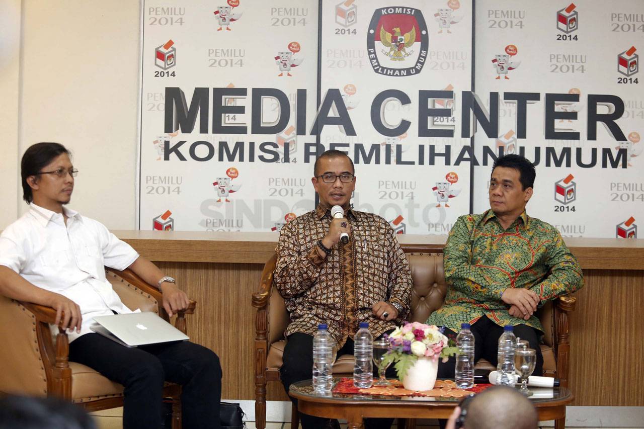 KPU Gelar Diskusi Tentang...