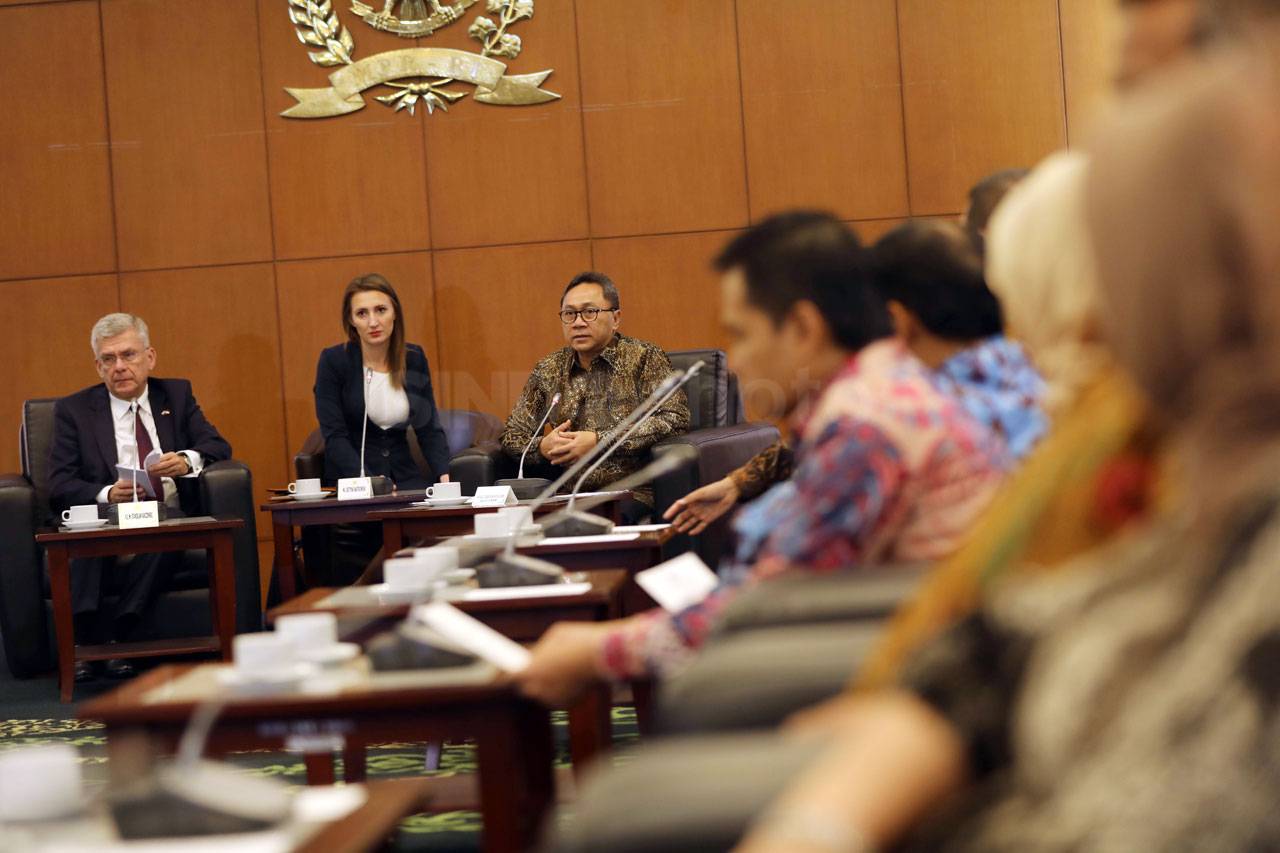 Ketua MPR Terima Kunjungan...