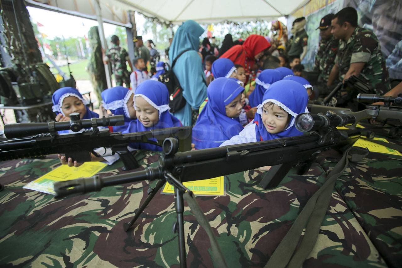 Sambut HUT Ke-72, TNI...