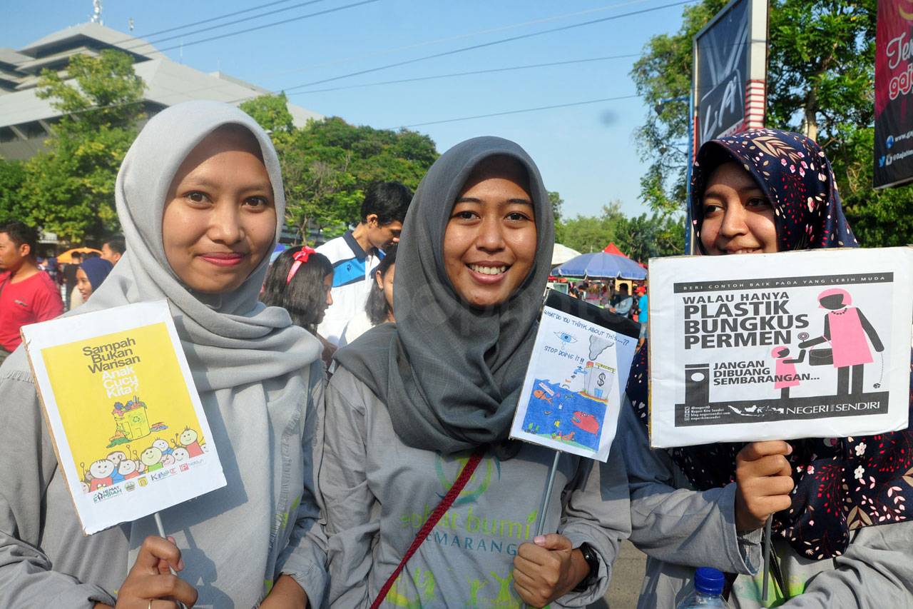 Indonesia Clean Up Day...
