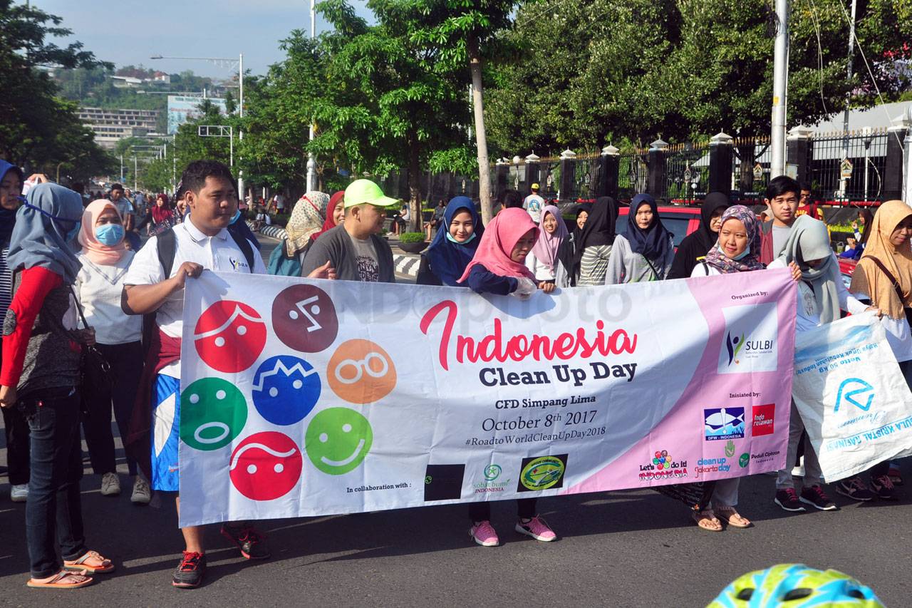 Indonesia Clean Up Day...