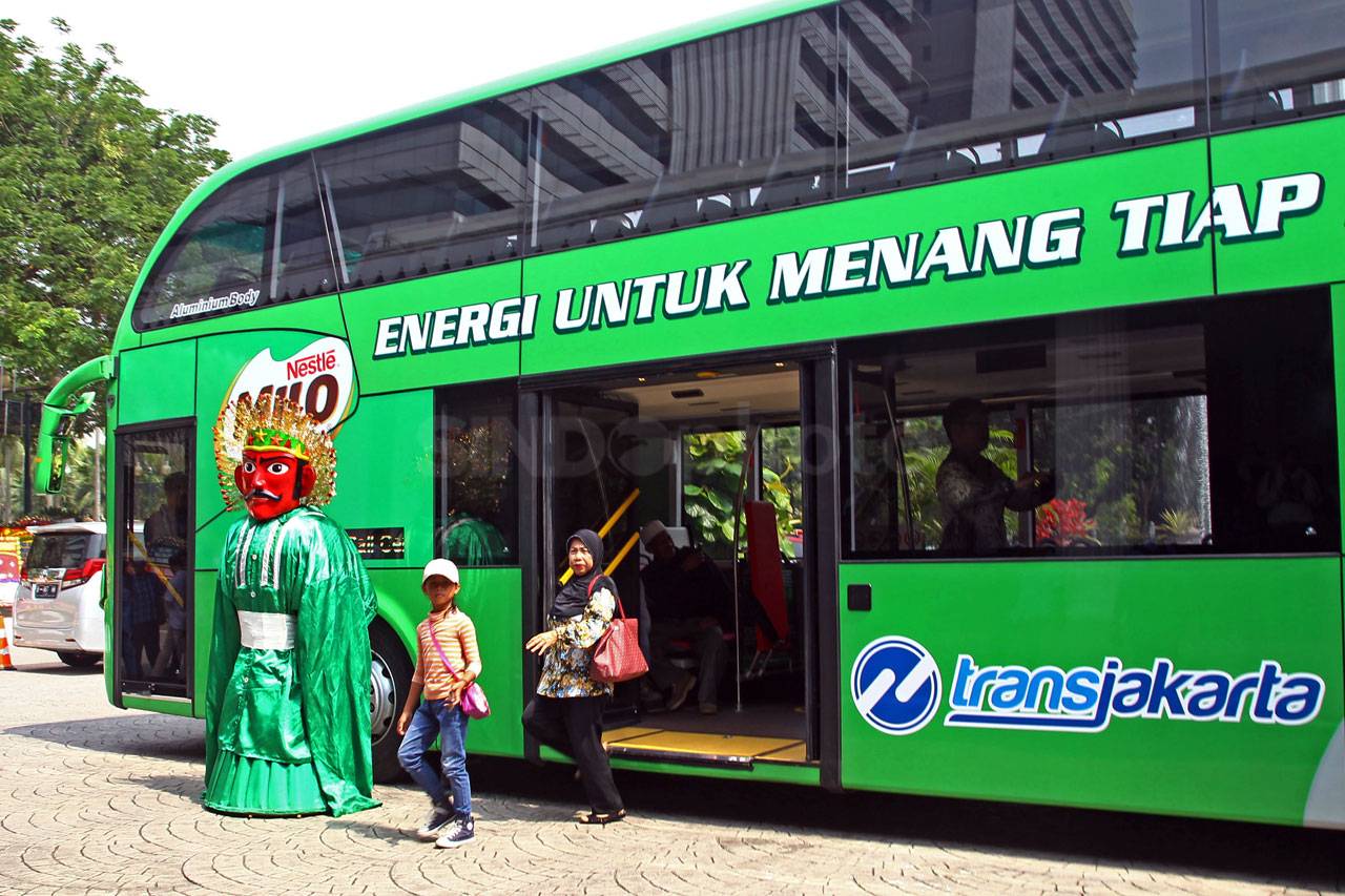 Nestle Serahkan Bus...