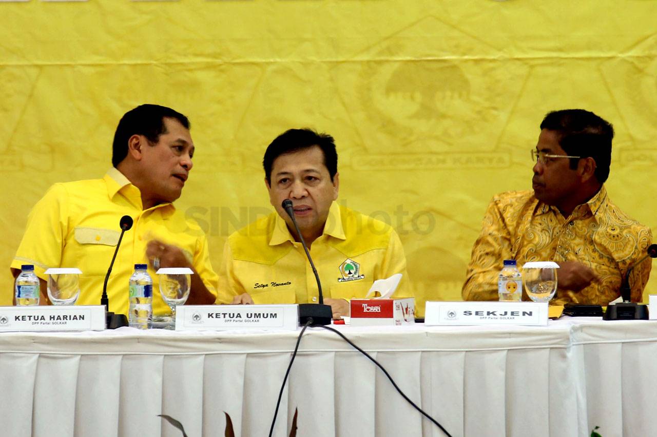 Setya Novanto Pimpin...
