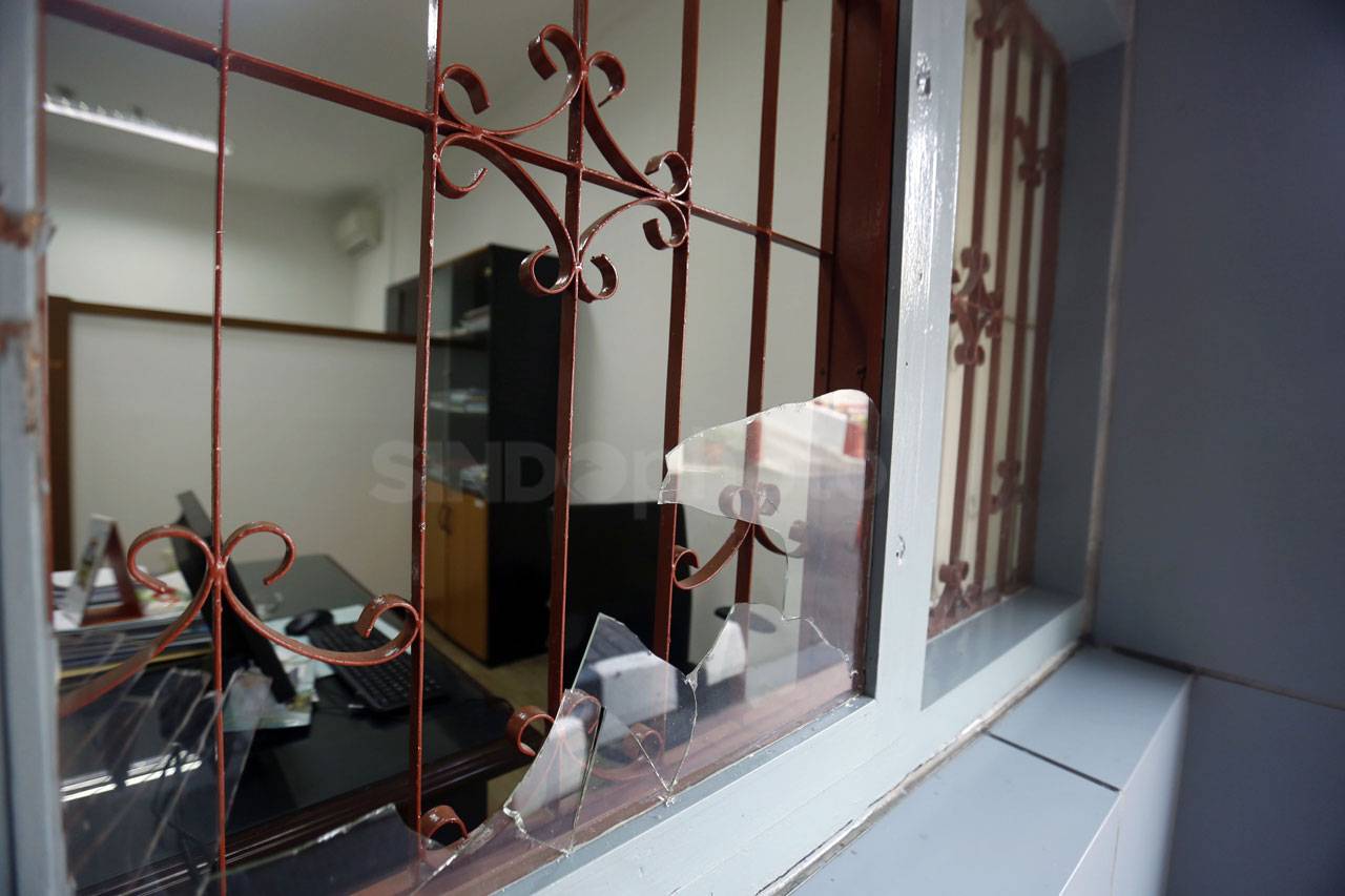 Kantor Kemendagri Dirusak...