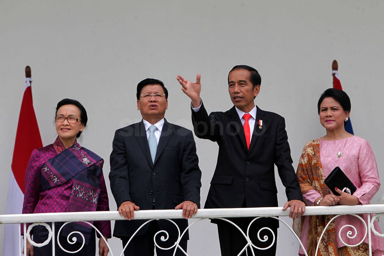 Presiden Jokowi Terima...