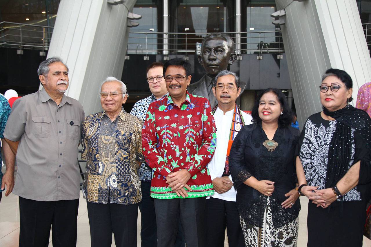 Gubernur Djarot Resmikan...