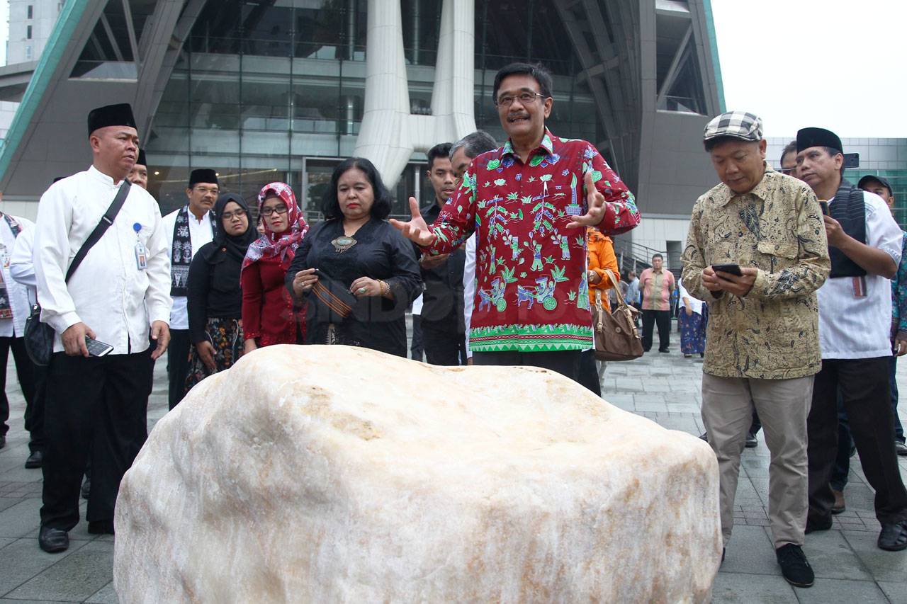 Gubernur Djarot Resmikan...