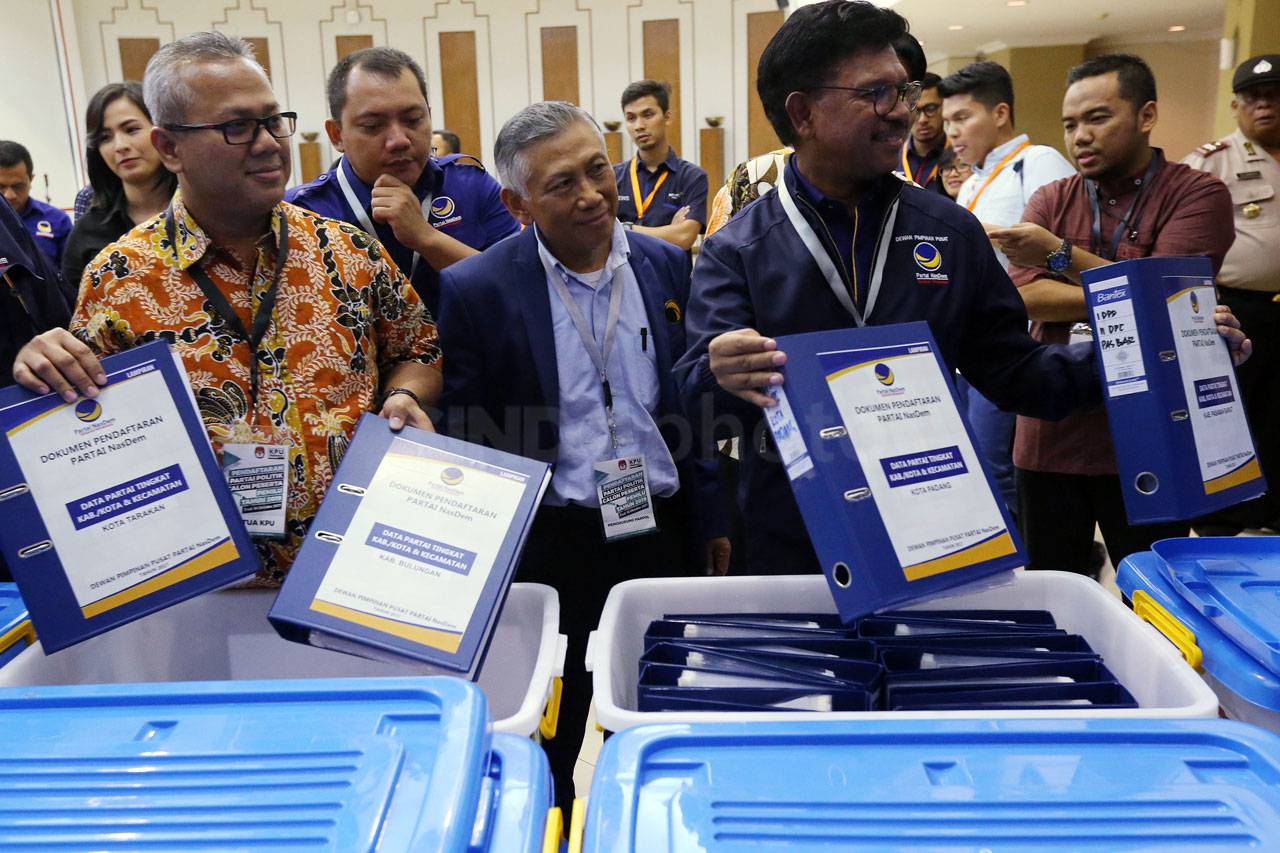 Partai Nasdem Daftar...