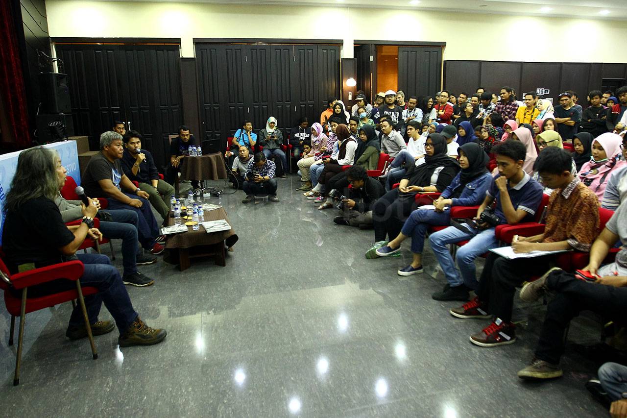 Riung Buku Foto di Pusat...