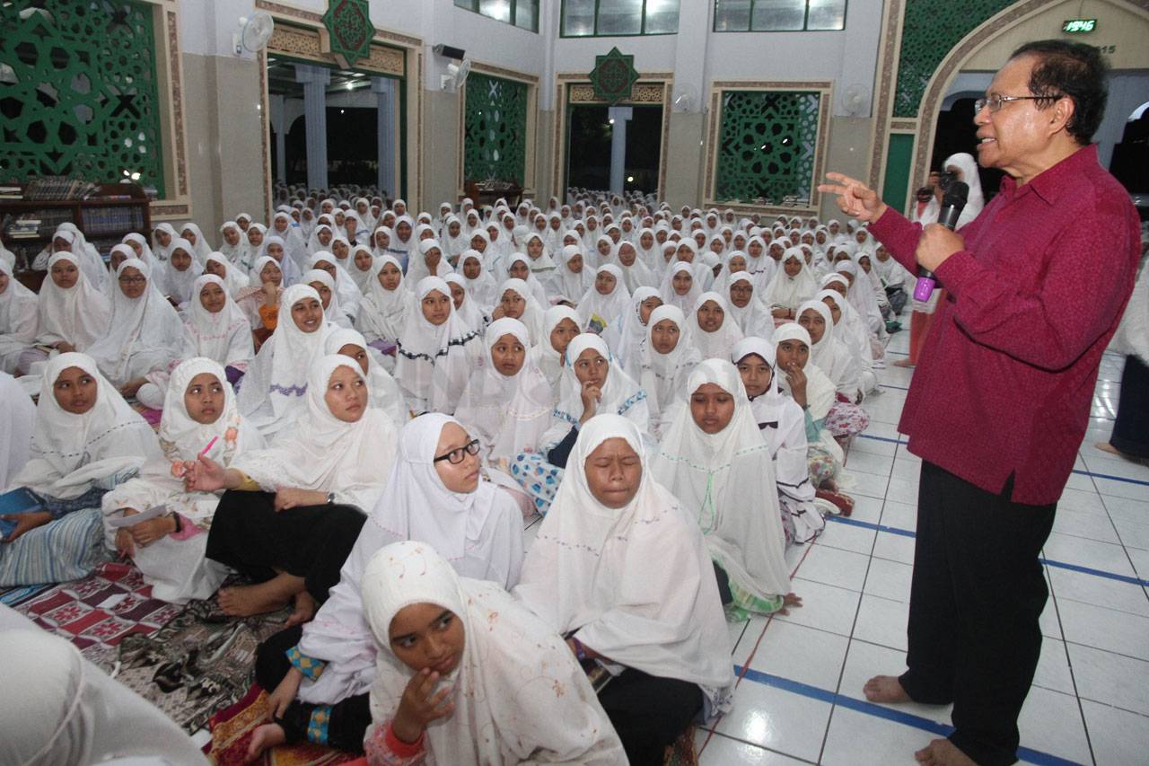 Rizal Ramli Beri Kuliah...