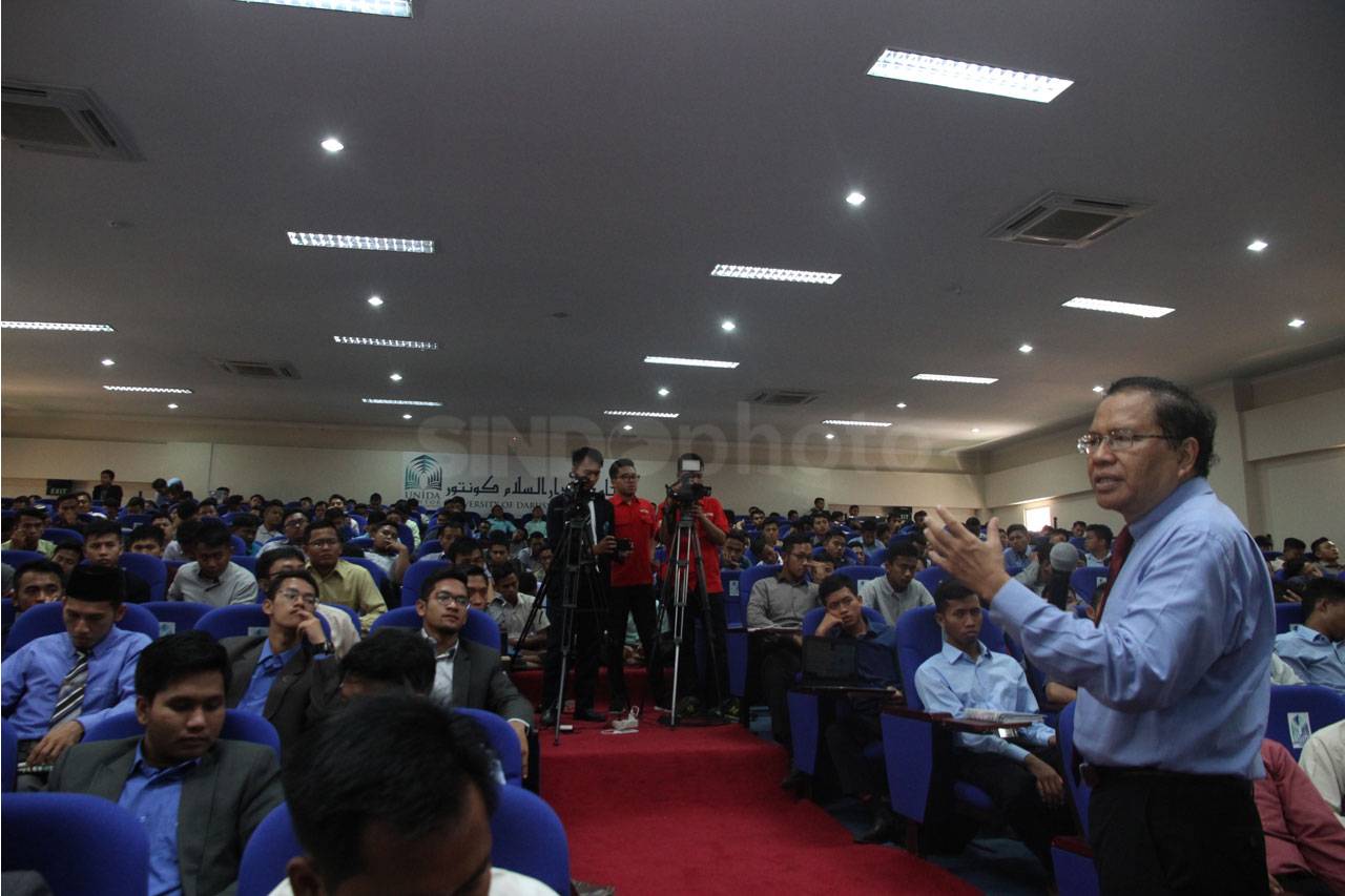 Rizal Ramli Beri Kuliah...