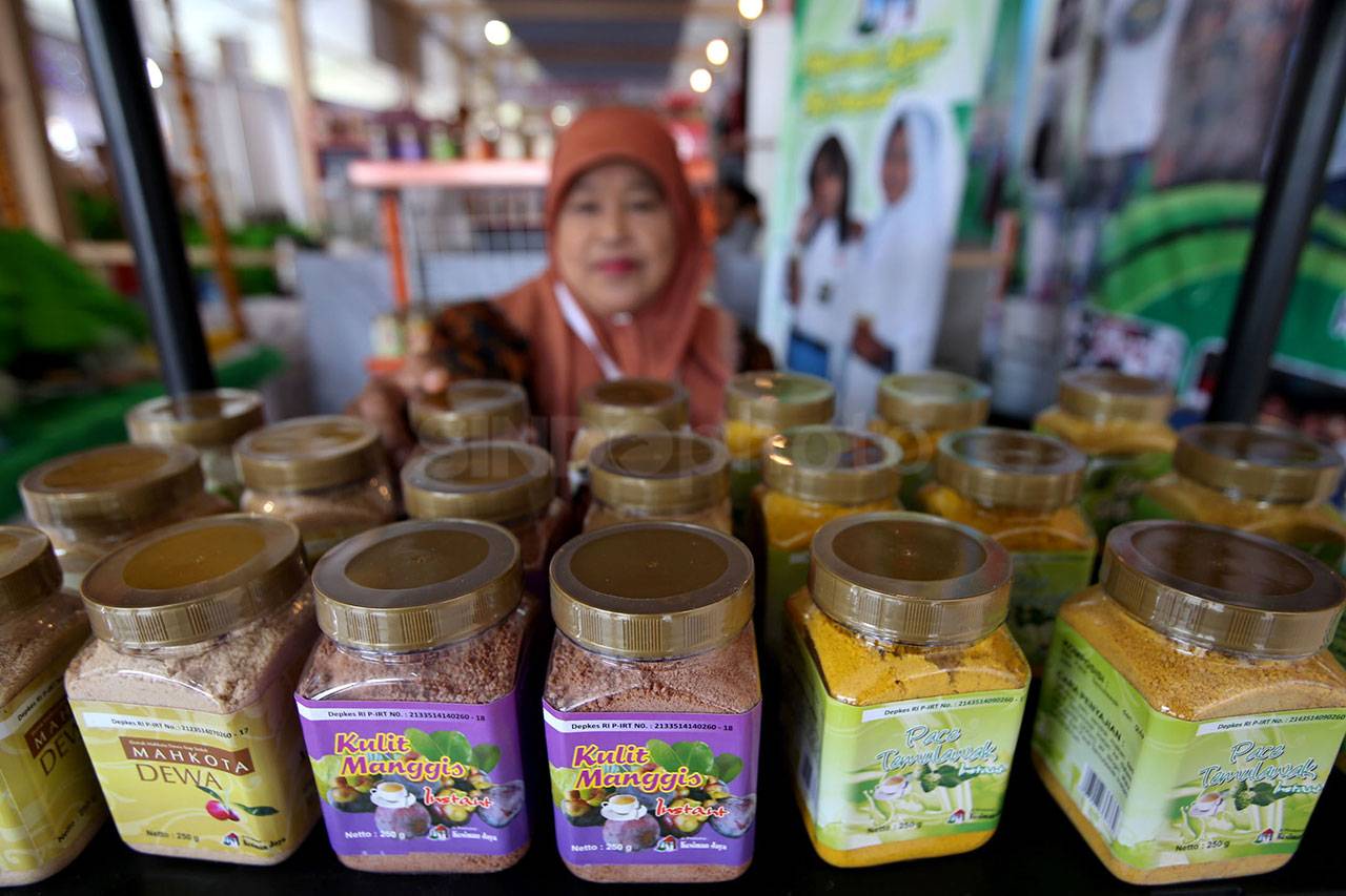 Menaker Hadiri Pameran...