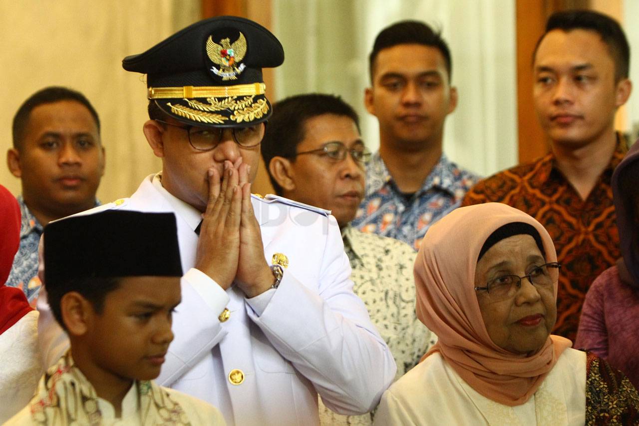 Anies Baswedan Tinggalkan...