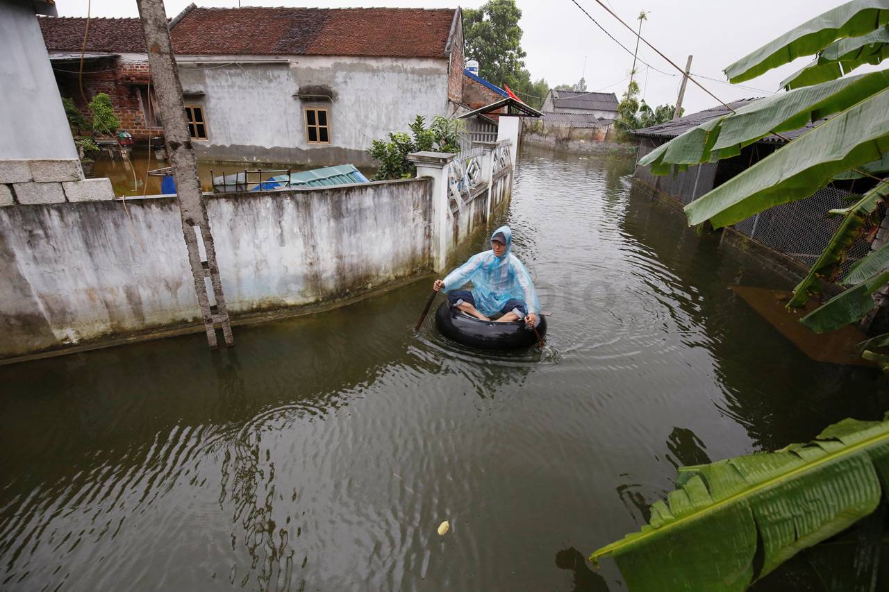 Banjir di Vietnam, 60...