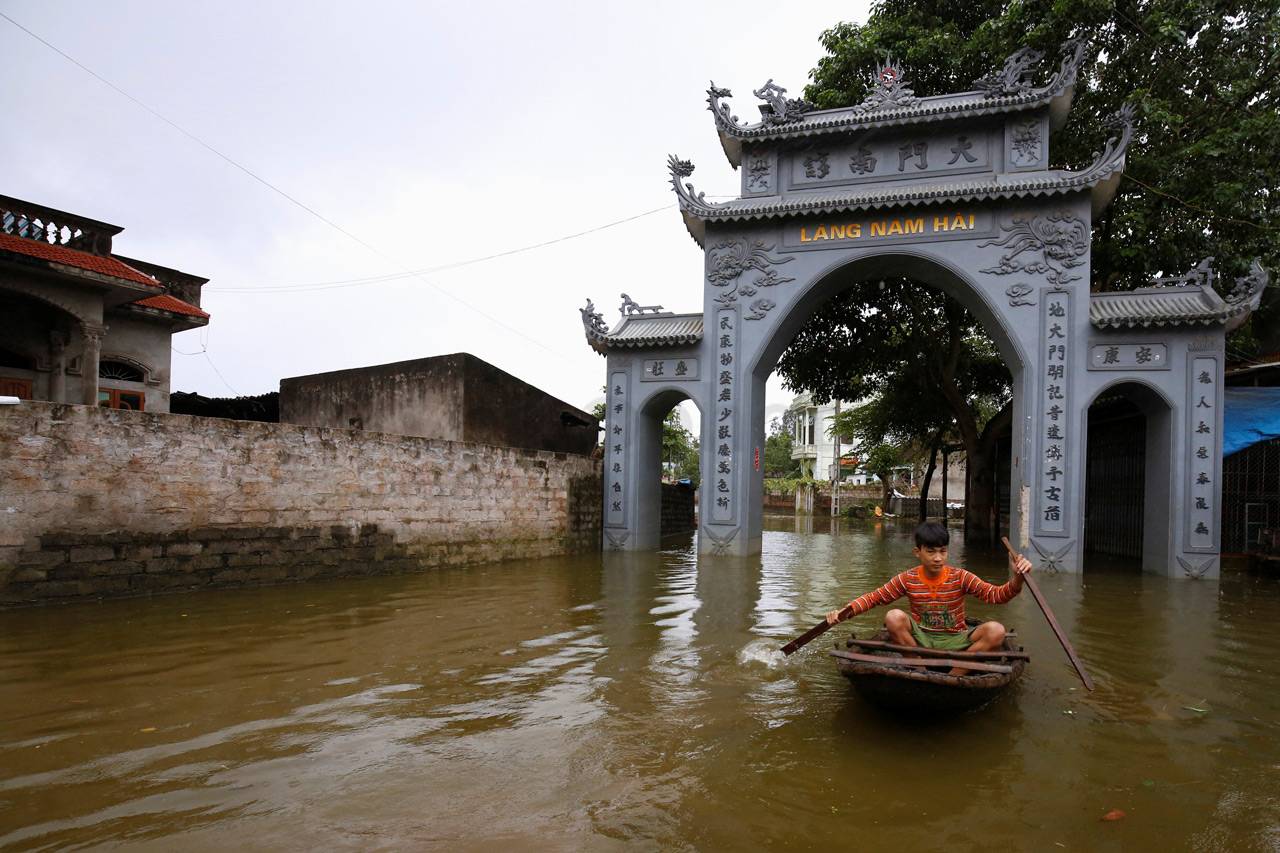 Banjir di Vietnam, 60...