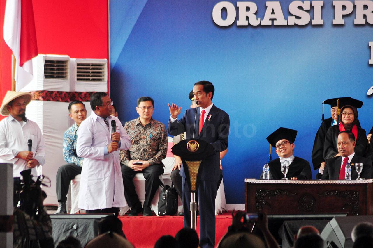 Presiden Jokowi Beri...