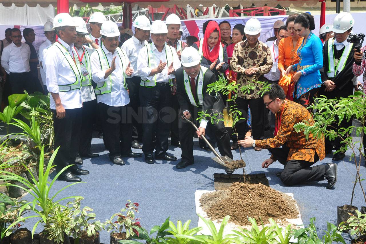 Menristek Hadiri Groundbreaking...