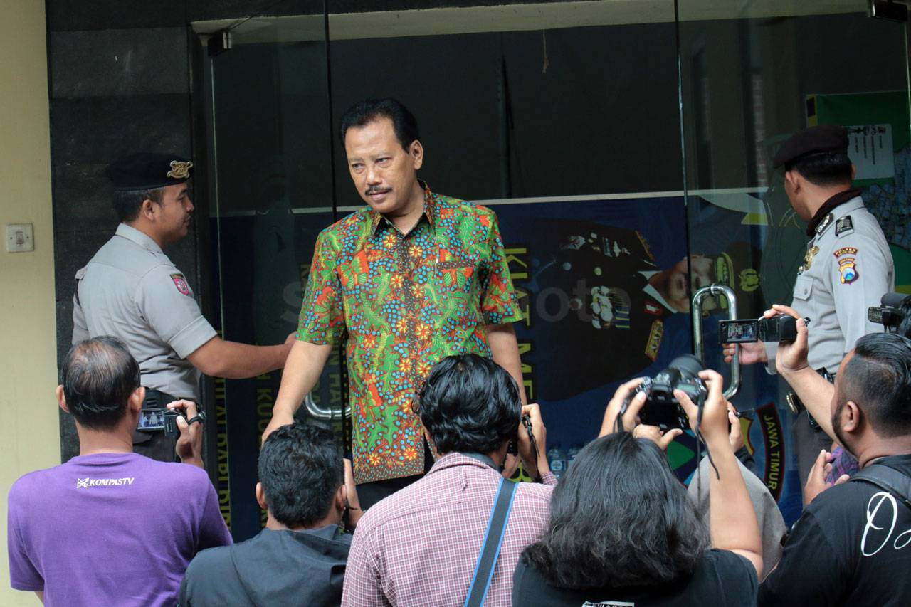 KPK Periksa 9 Saksi...