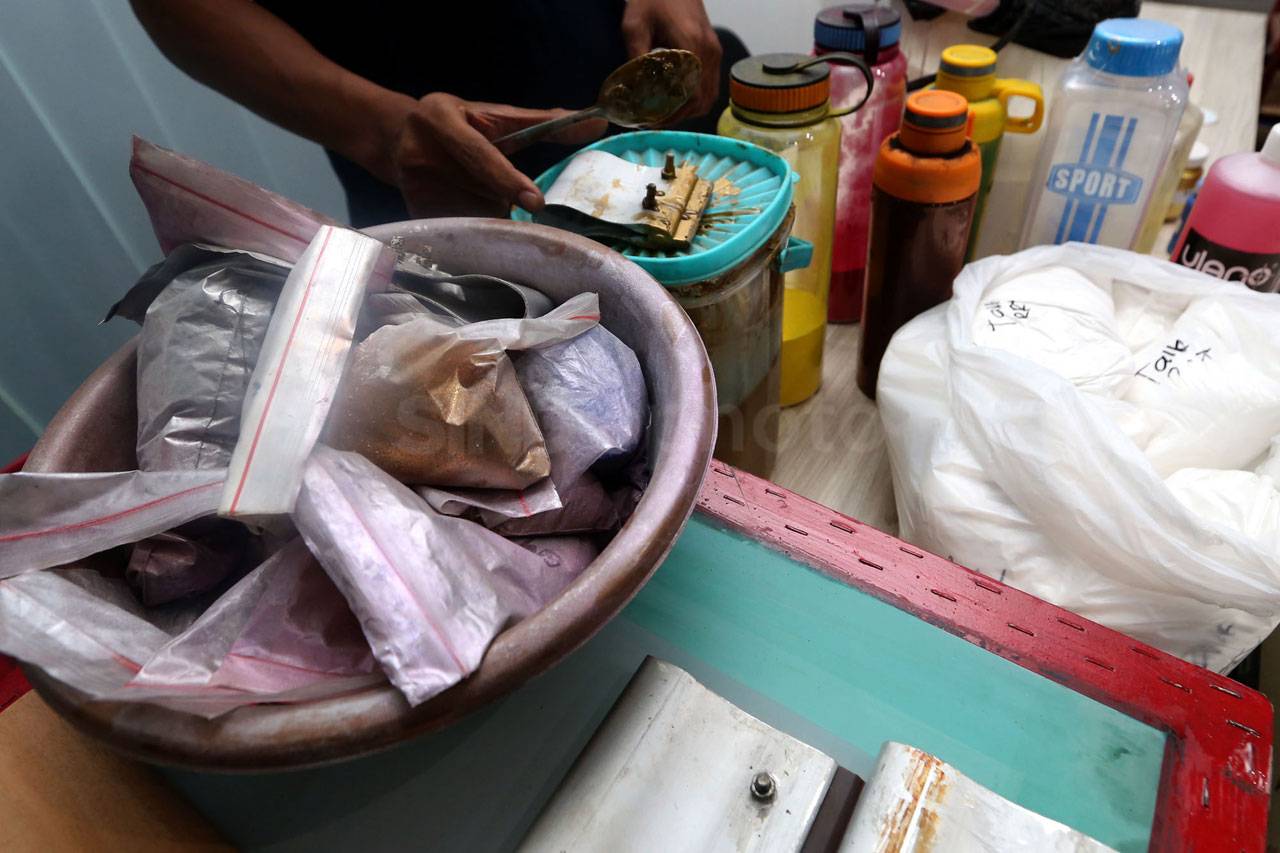 Polisi Tangkap Pembuat...