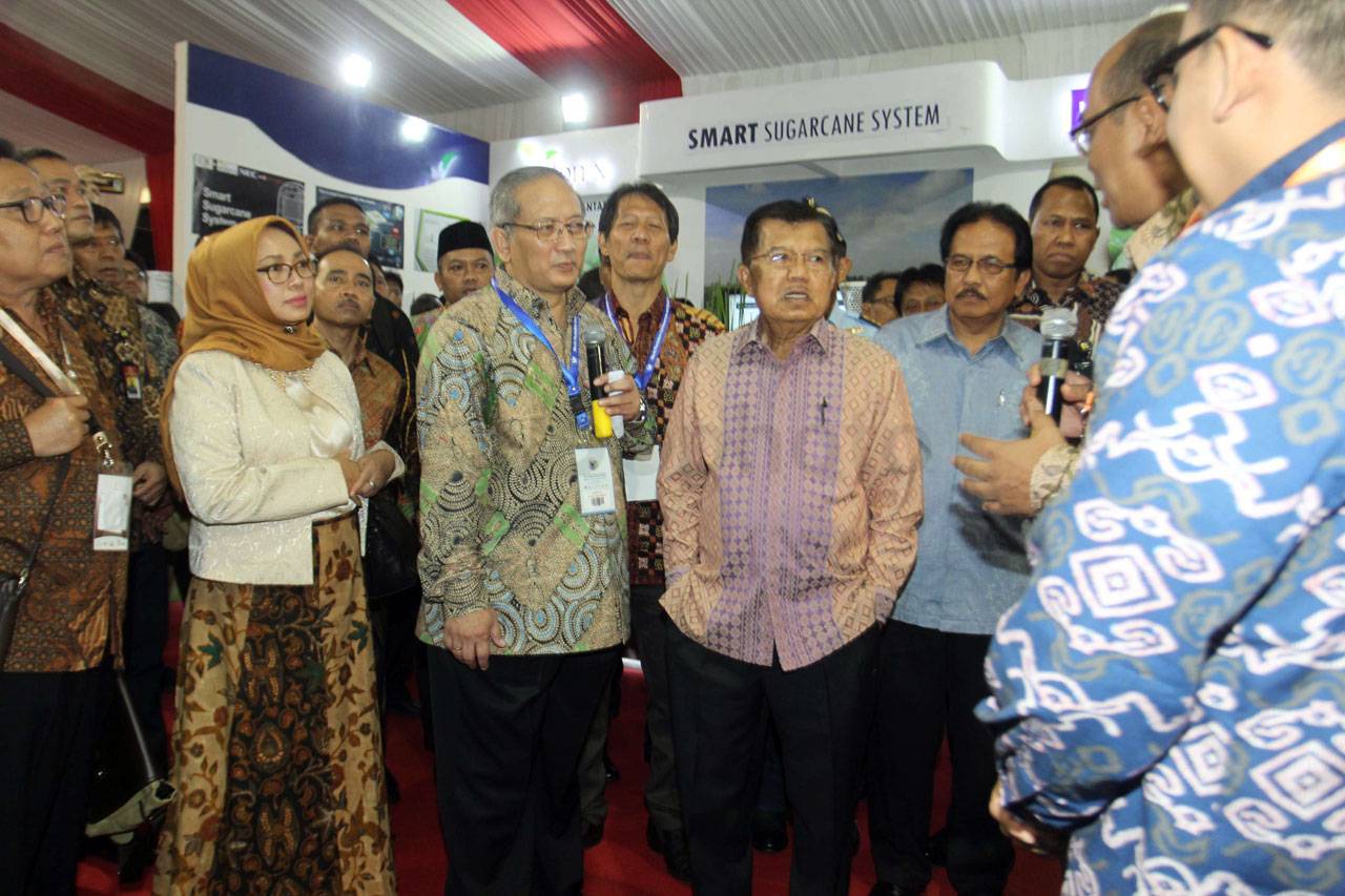 Wapres Jusuf Kalla Buka...