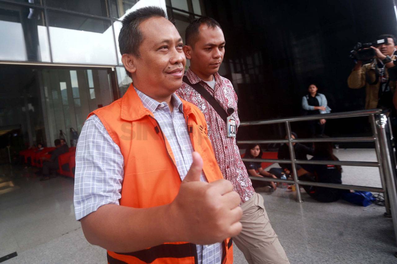 KPK Lakukan Pemeriksaan...