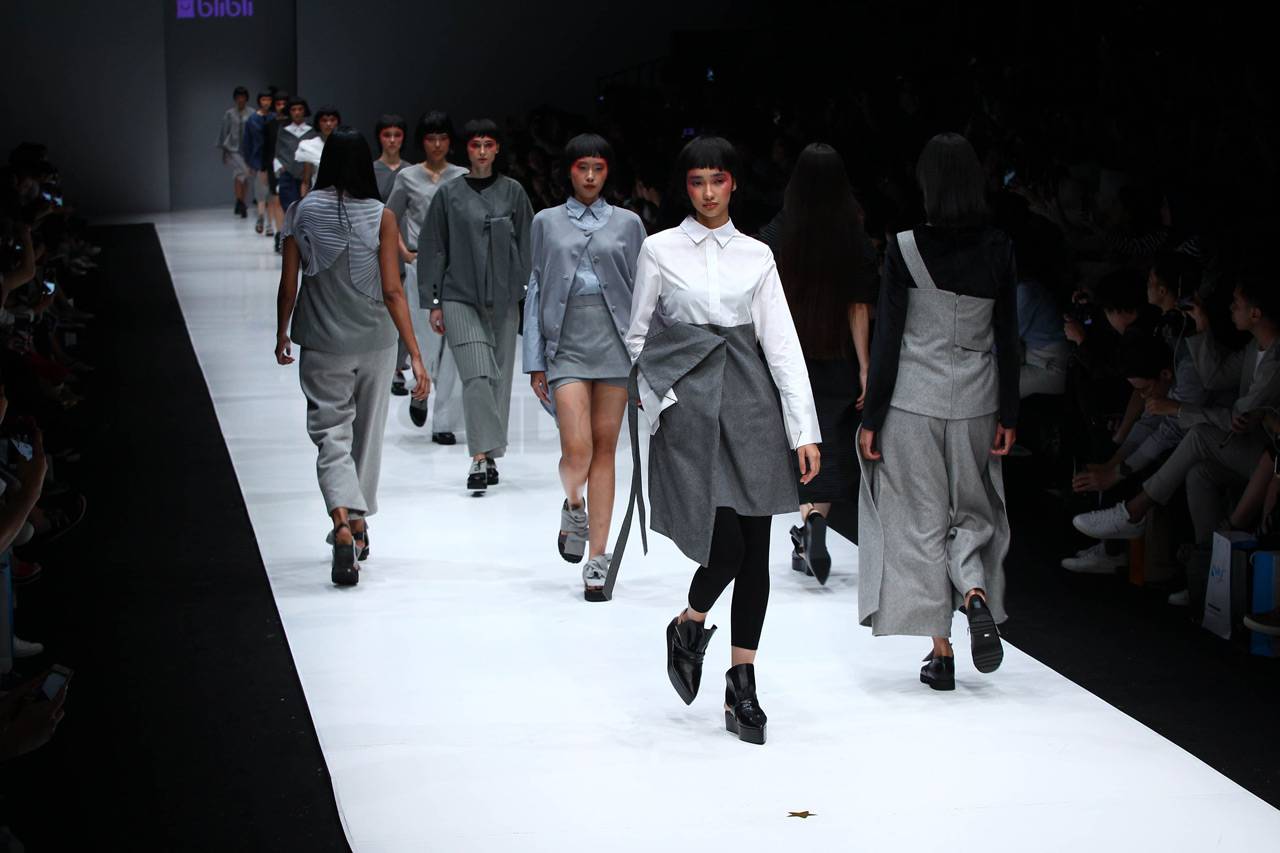 Koleksi Fashion Fusion...