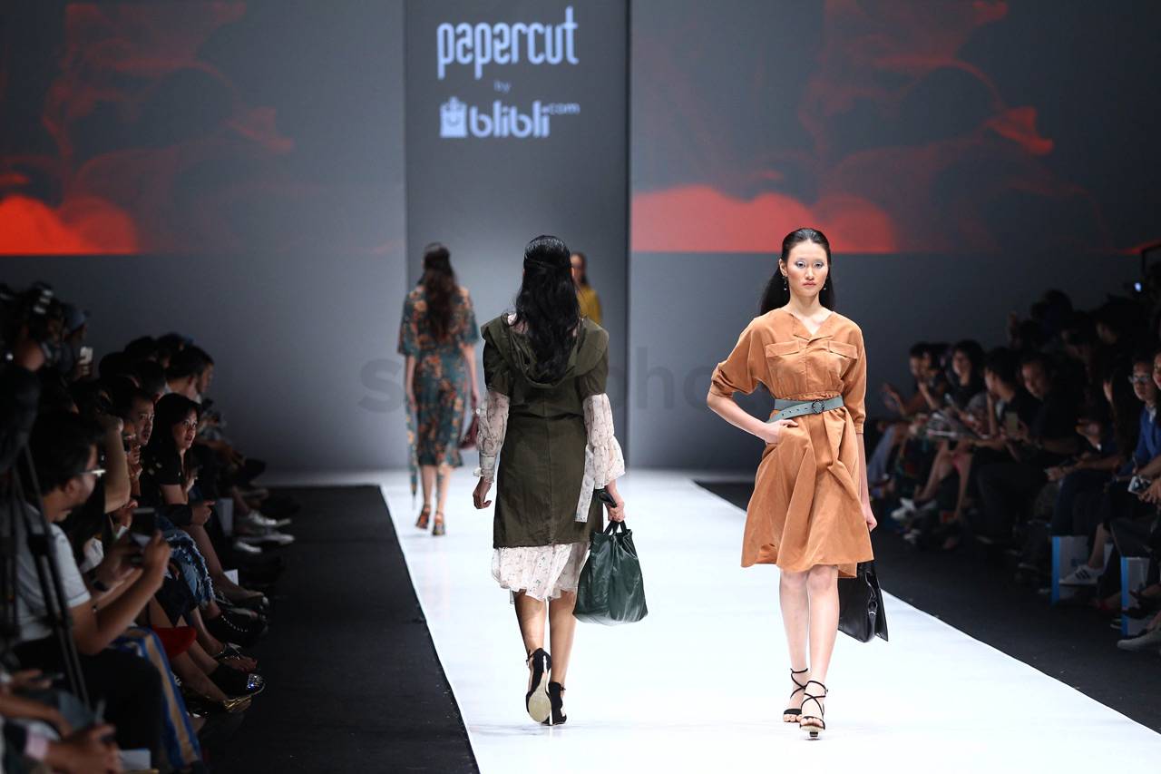 Koleksi Fashion Fusion...