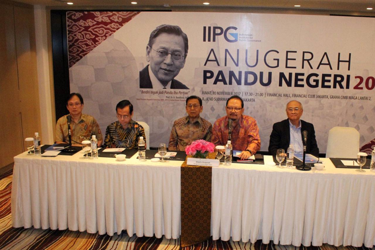 IIPG Beri Penghargaan...