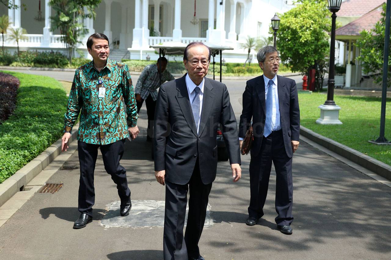 Presiden Jokowi Terima...