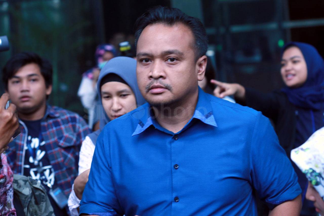 KPK Periksa Irvanto...