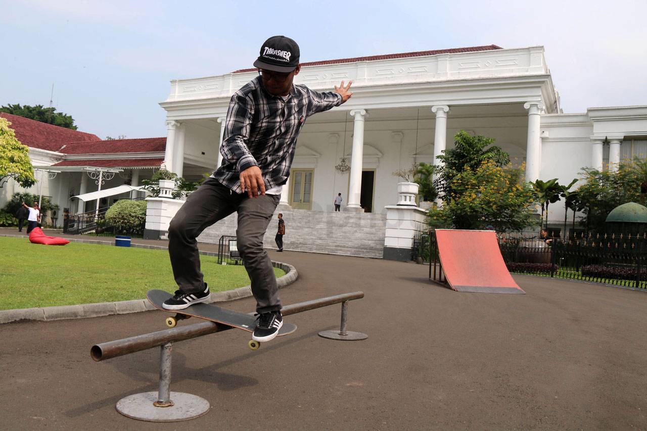 Presiden Jokowi Hadiri...