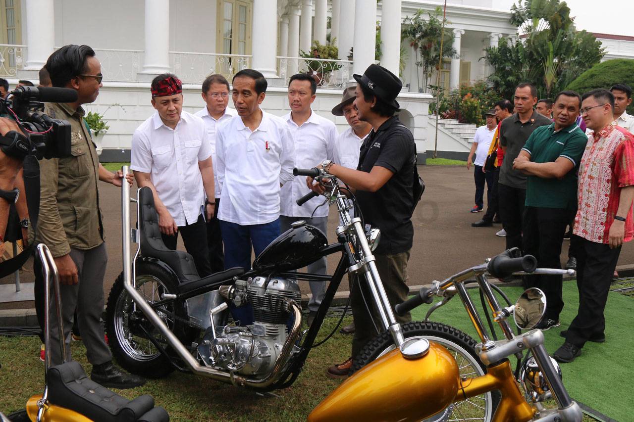Presiden Jokowi Hadiri...
