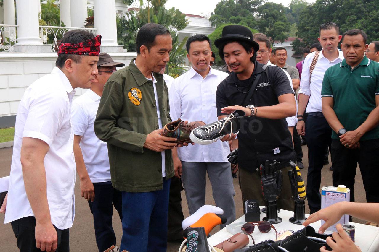 Presiden Jokowi Hadiri...
