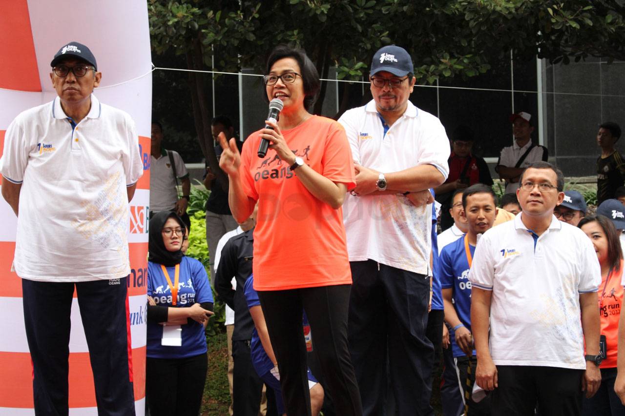 Menkeu Sri Mulyani Hadiri...