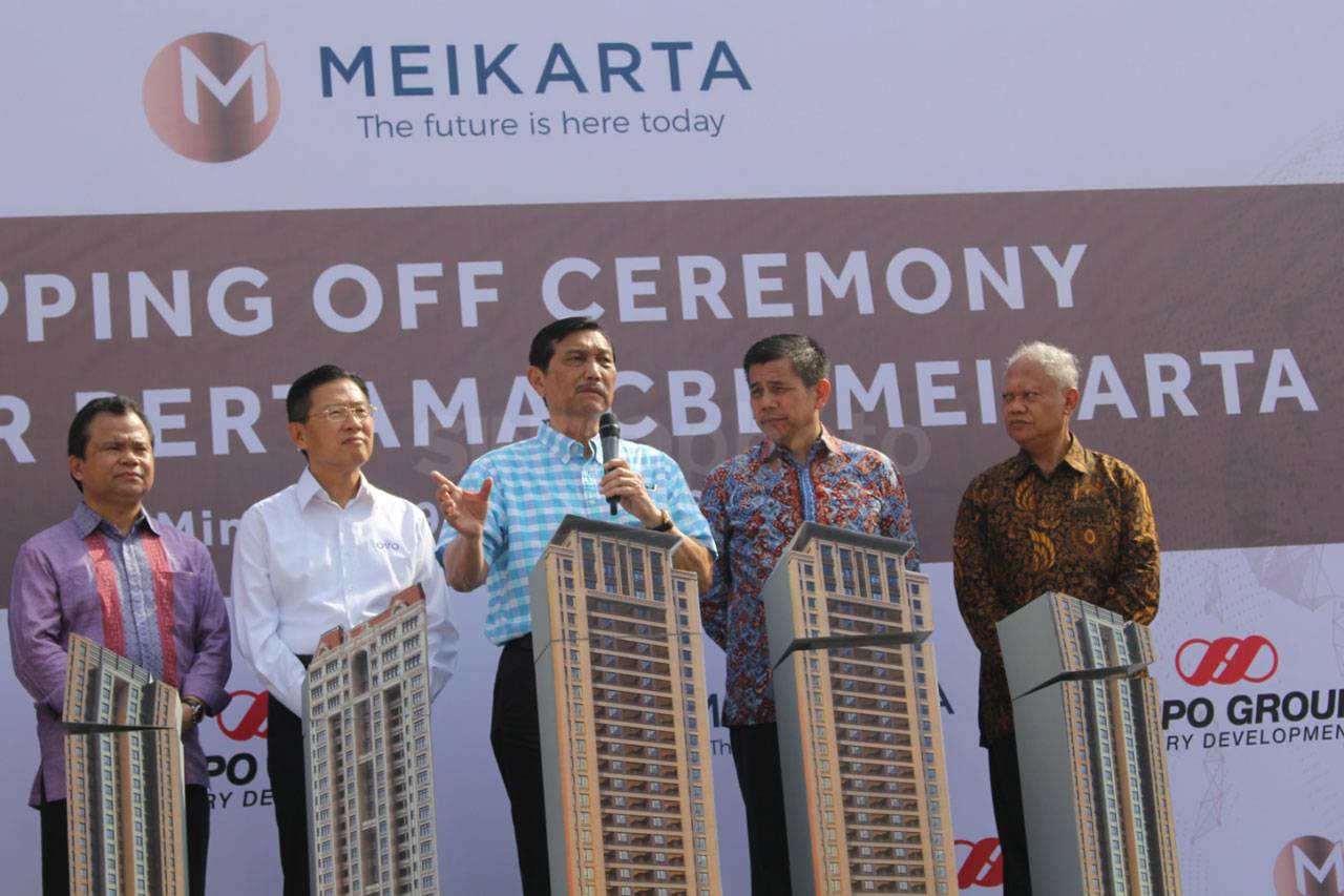 Meikarta Lakukan Topping...