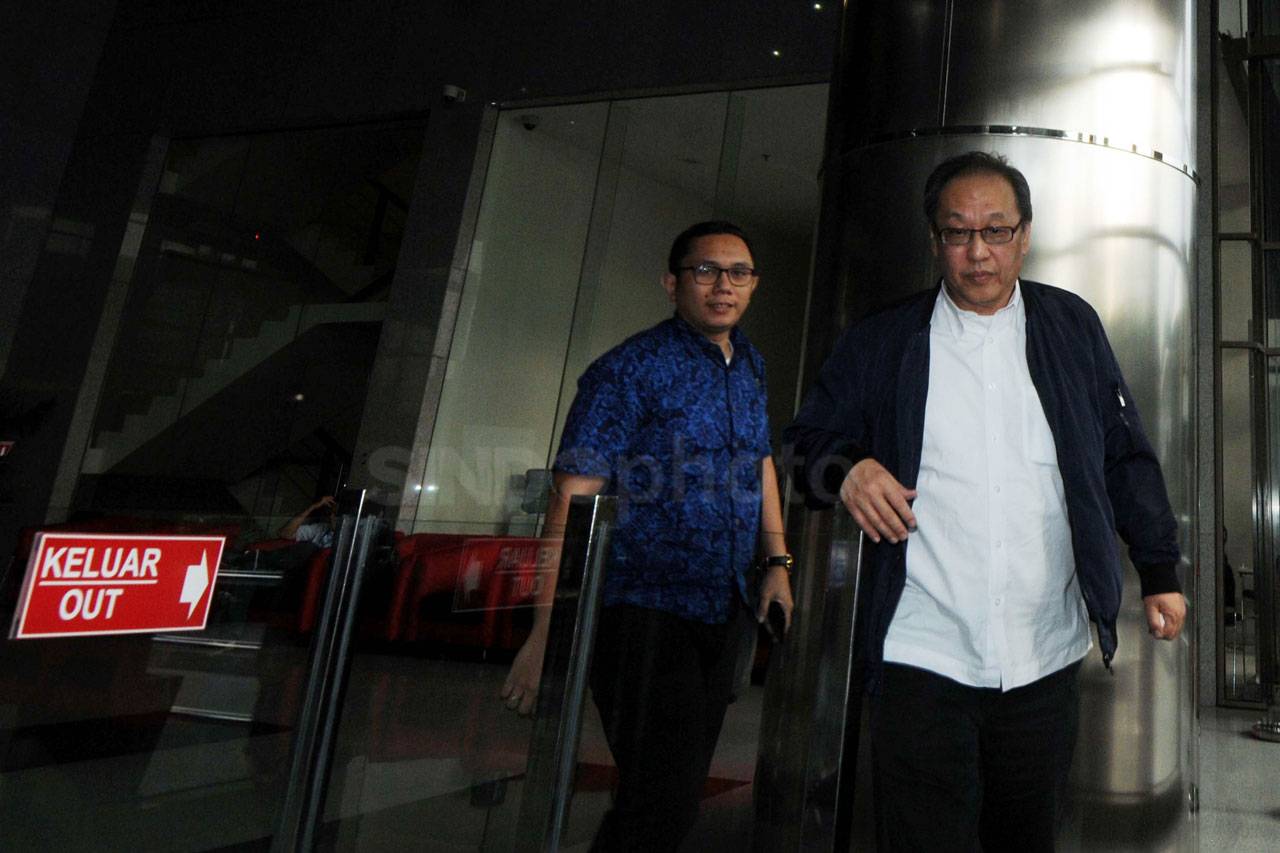 Kembangkan Kasus E-KTP,...