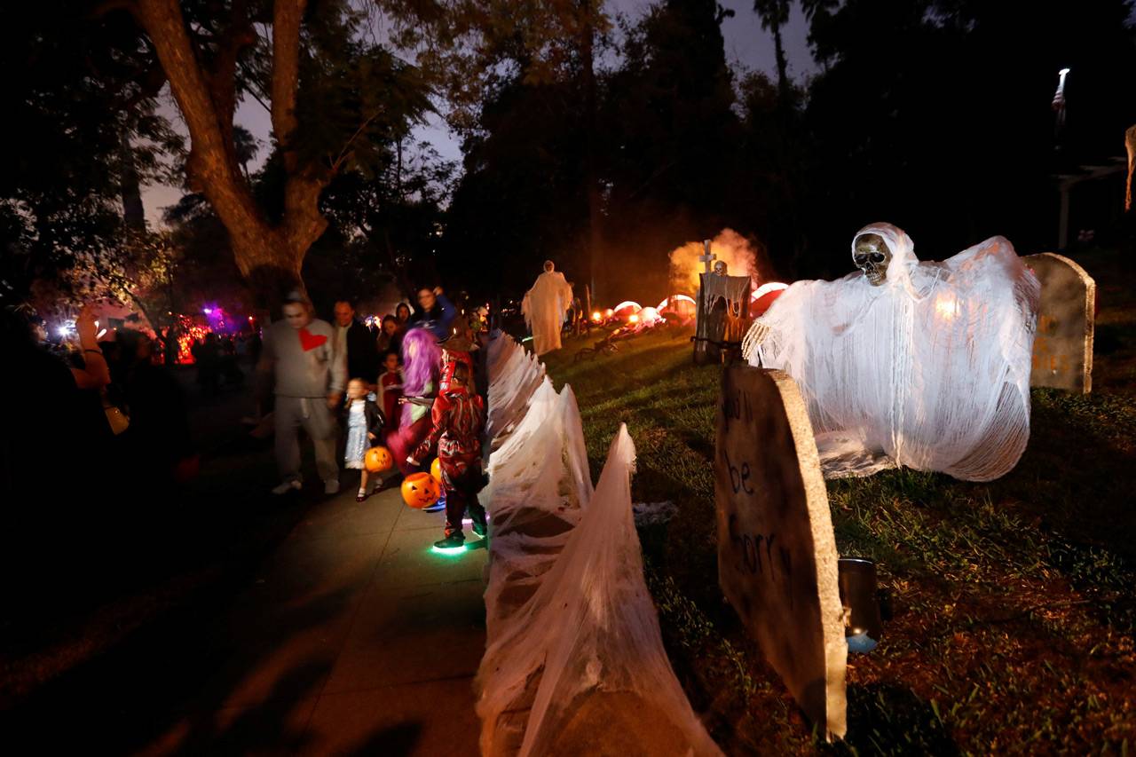 Perayaan Halloween di...