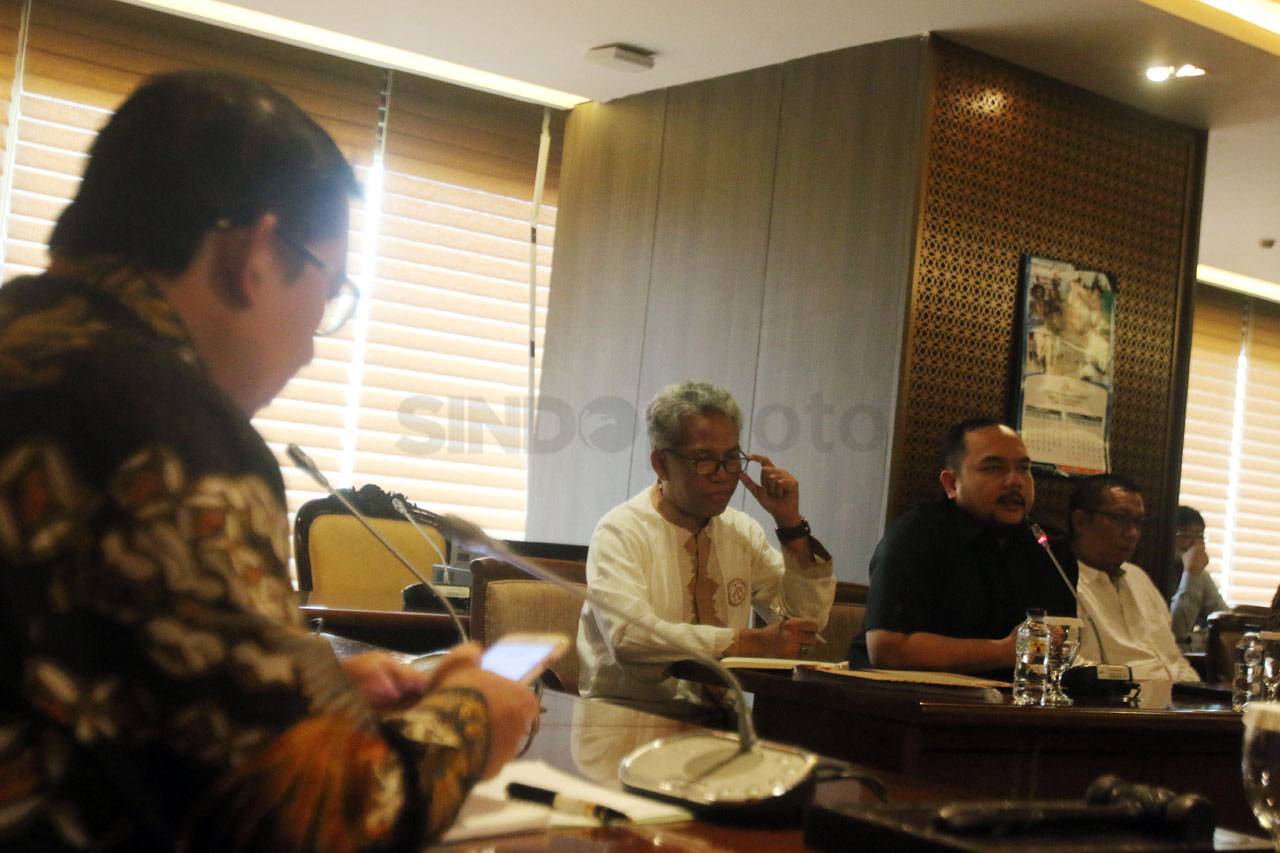 Jelang Sidang Putusan,...