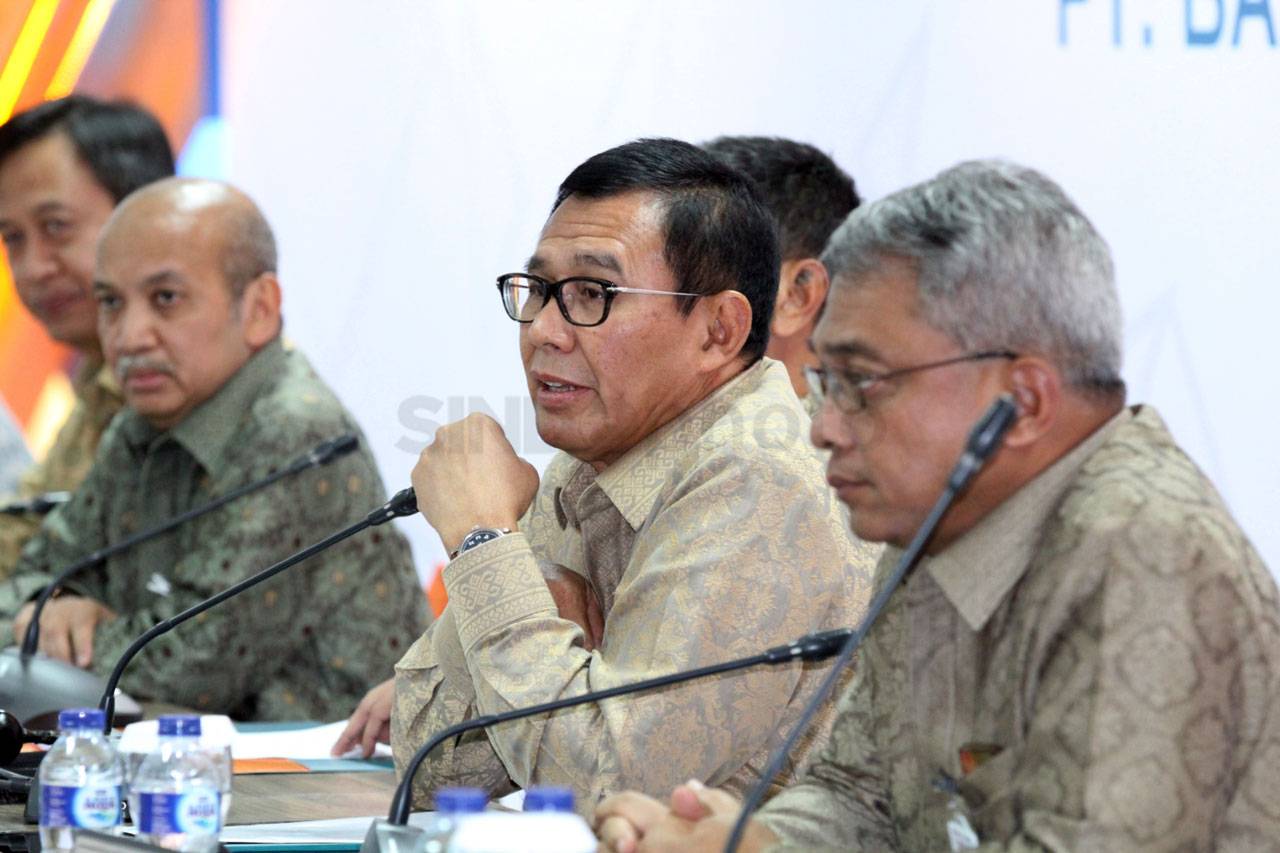 Ari Kuncoro Resmi Jadi...