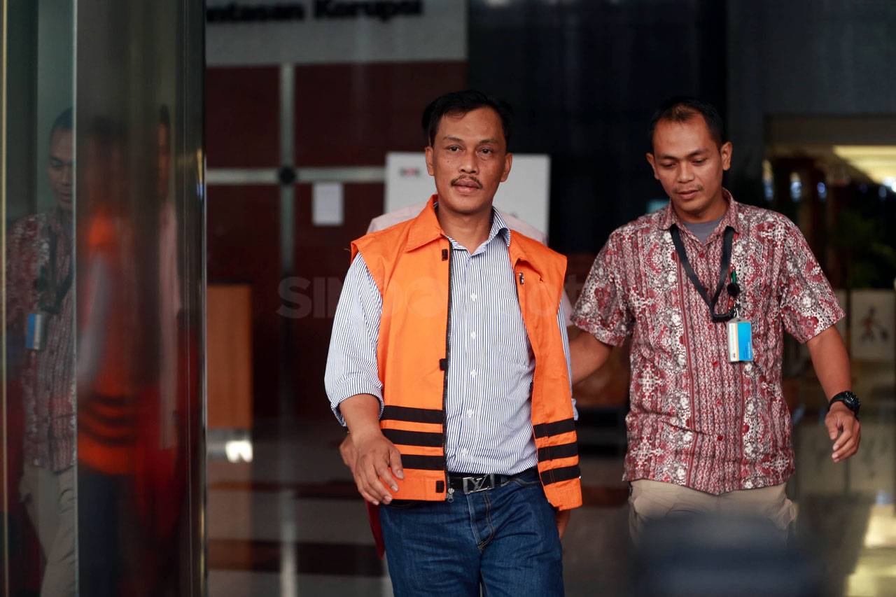 KPK Tahan Mantan Ketua...