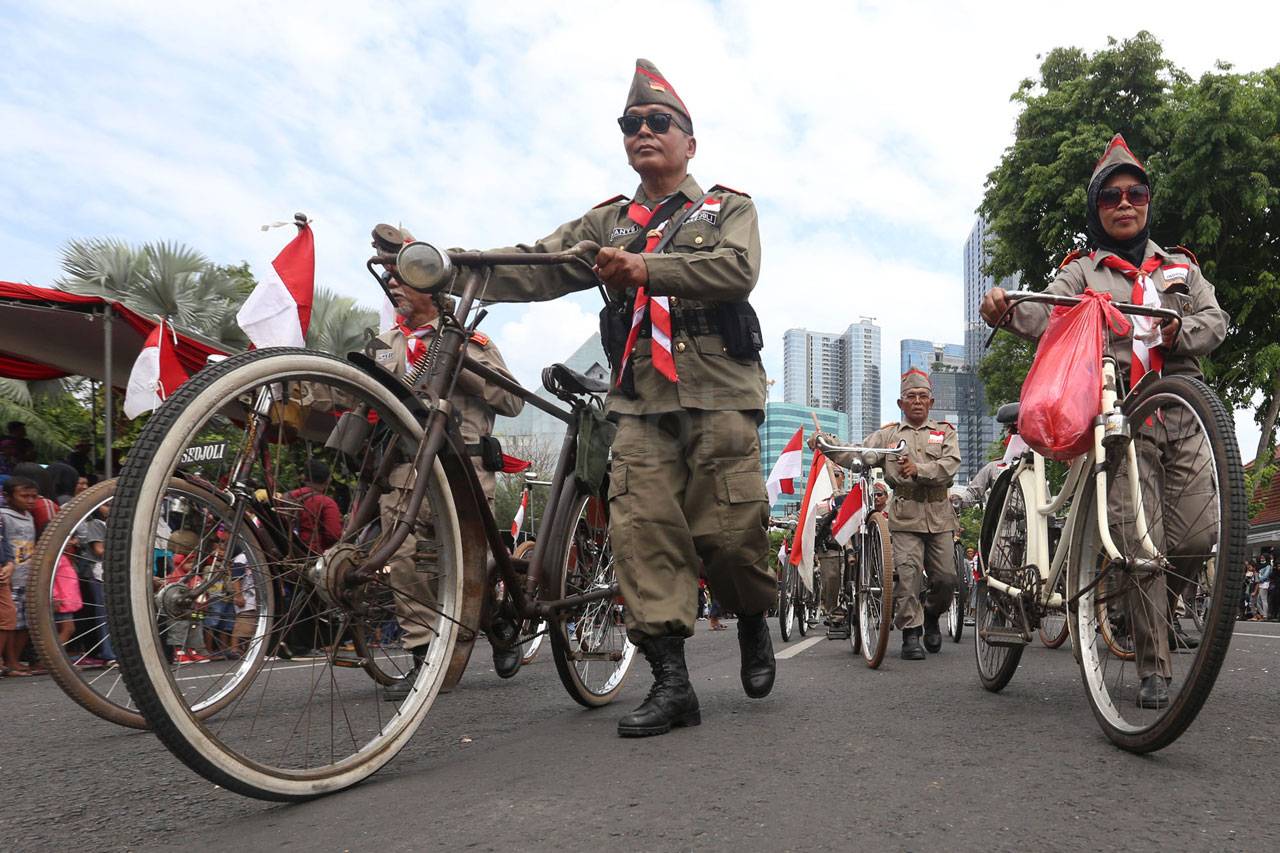 Wali Kota Risma Ikuti...