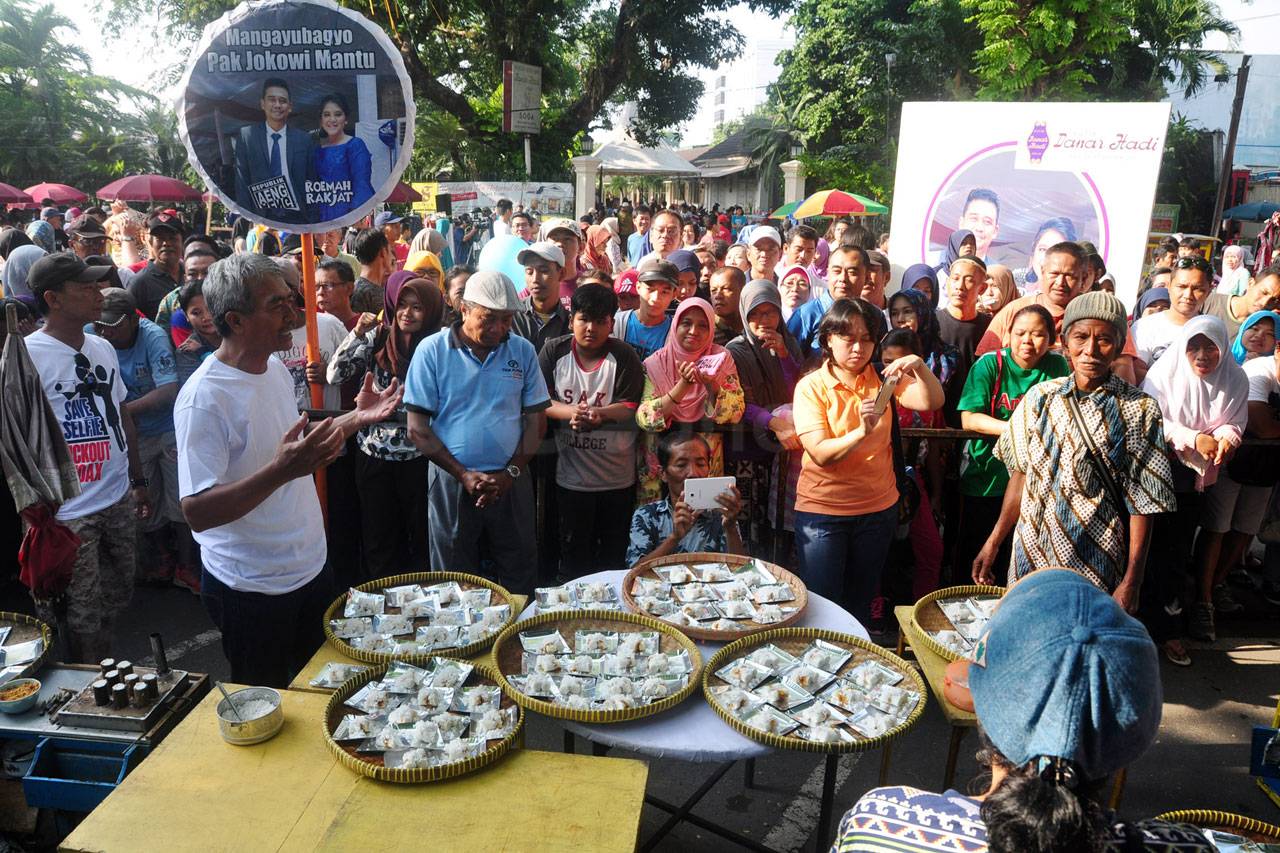 Suka Cita Berbagi Puthu...