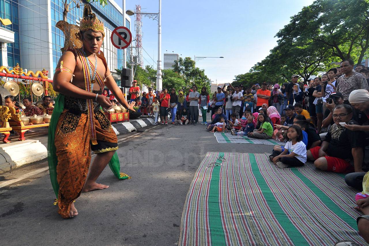 Peringati Hari Wayang...