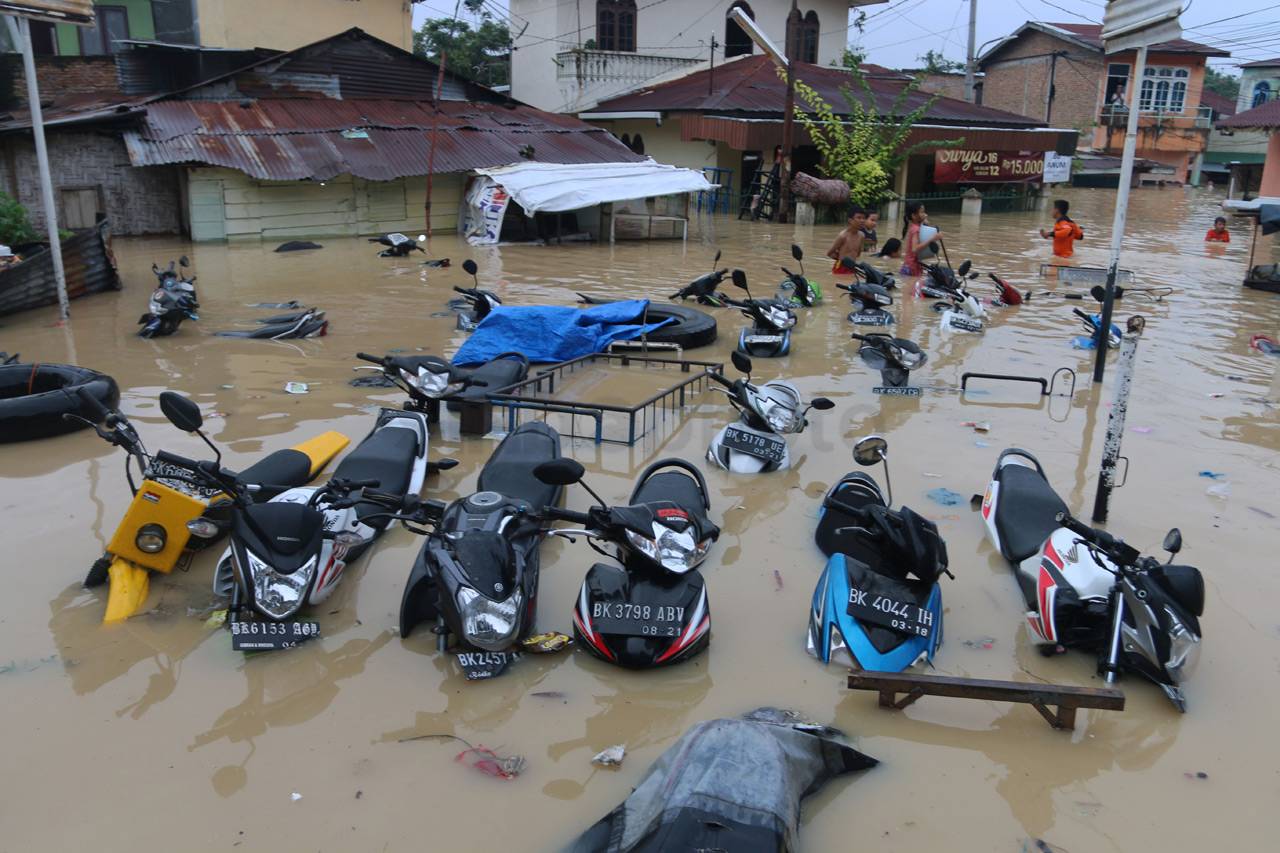 Sungai Deli Meluap,...