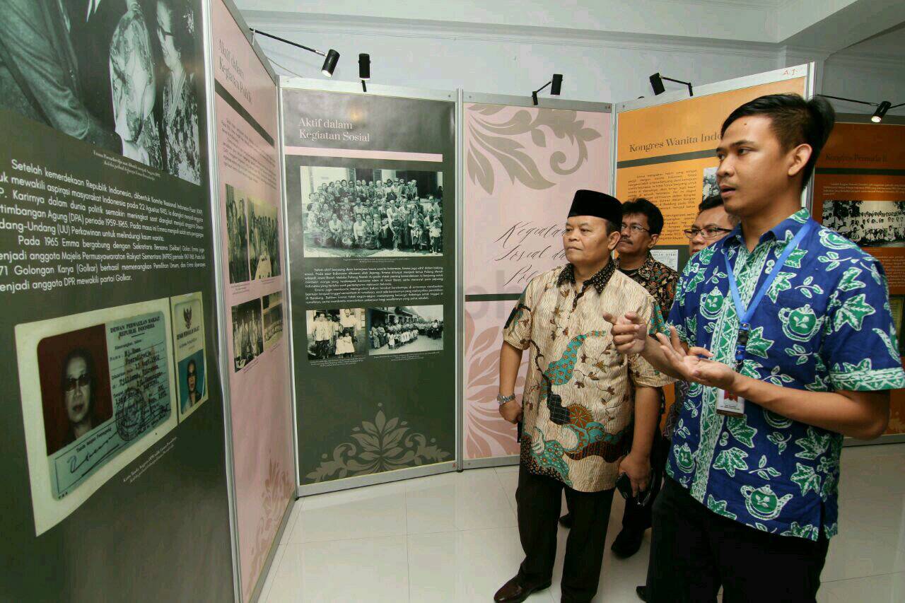 Hidayat Nur Wahid Kunjungi...